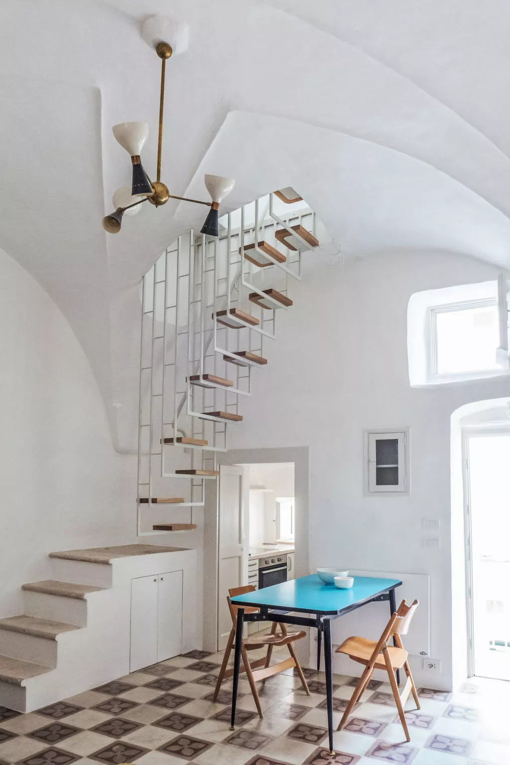 Via Garibaldi - Binnen