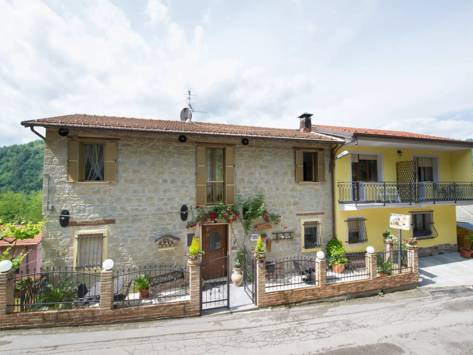 Gästezimmer mit Wi-Fi - Buiten