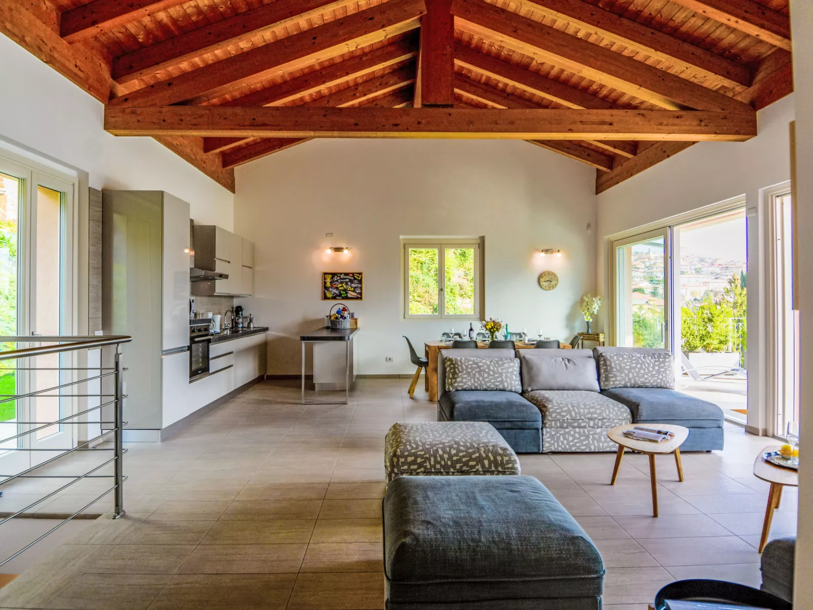 The View Lake Como - Binnen