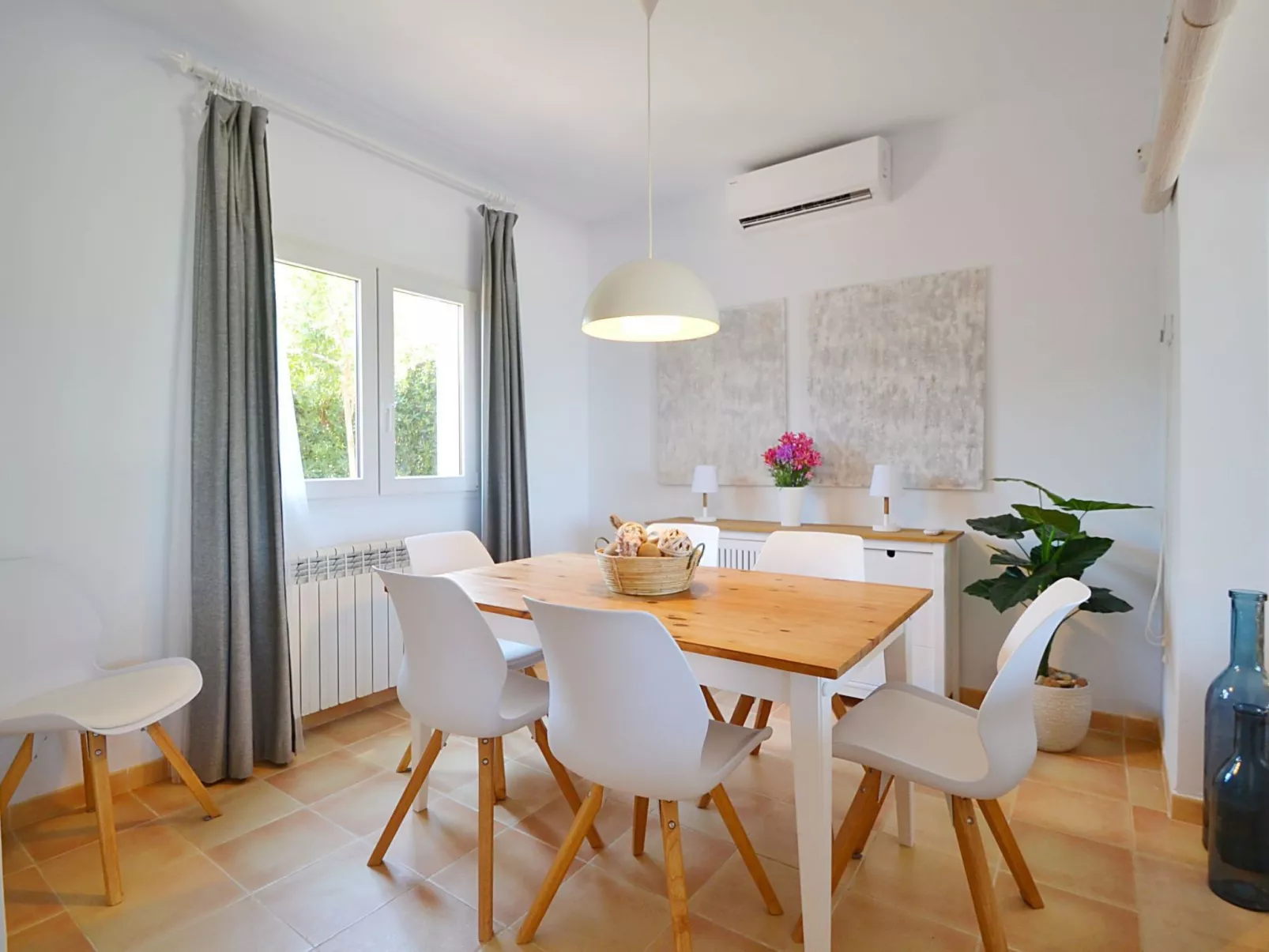 Gemütliches Ferienhaus in Urbanització S'estanyol mit Privatem Pool - Image-tags.info