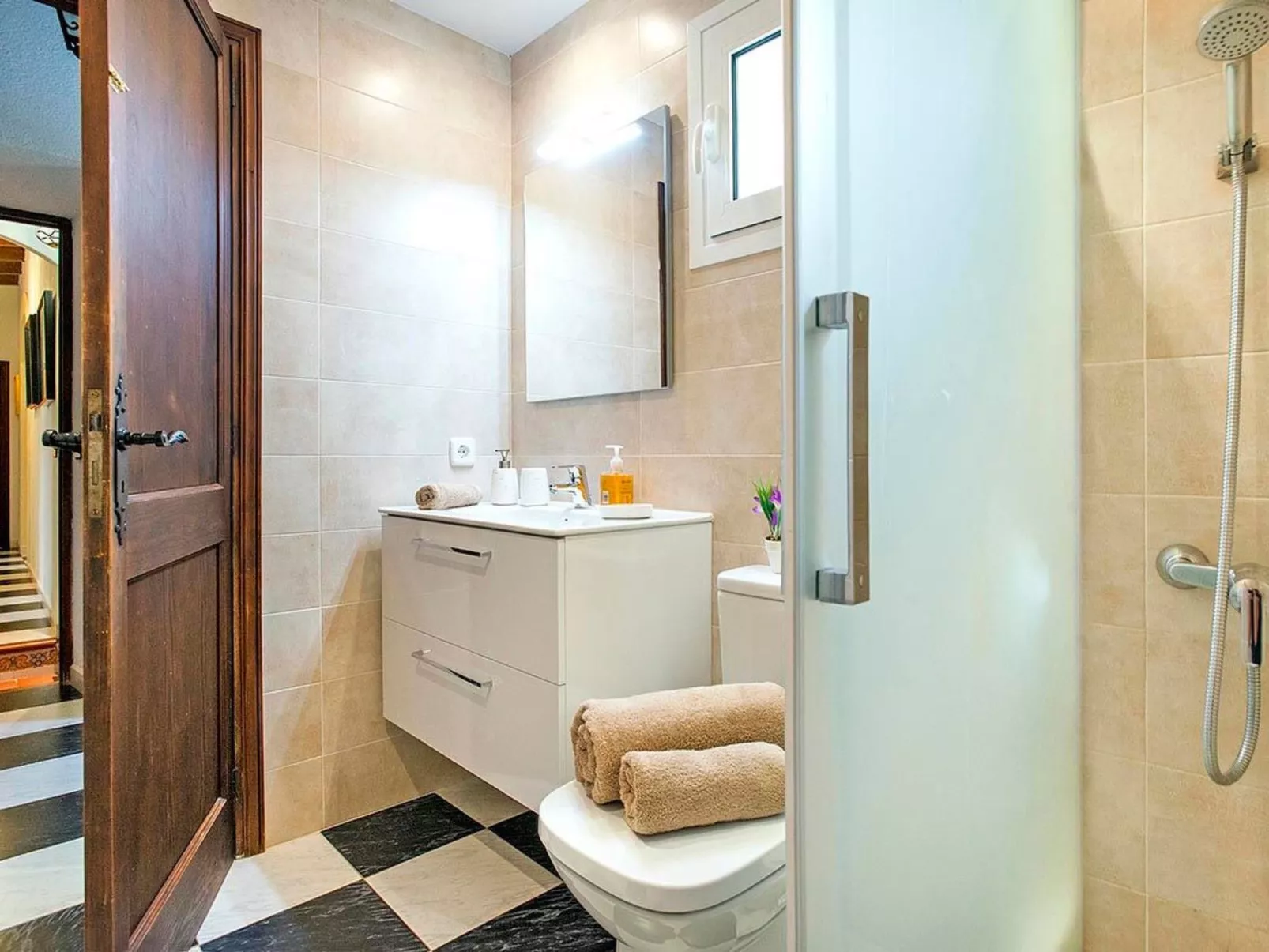 Impresionate Villa para 12 , Cala San Vicente - Binnen