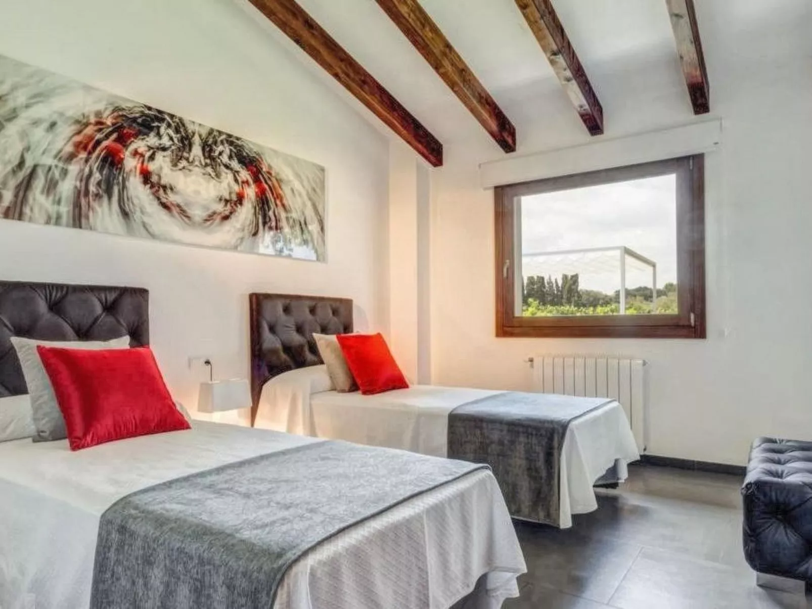 Schönes Landhaus vor kurzem am Rande des Dorfes von Muro gebaut. - Image-tags.info