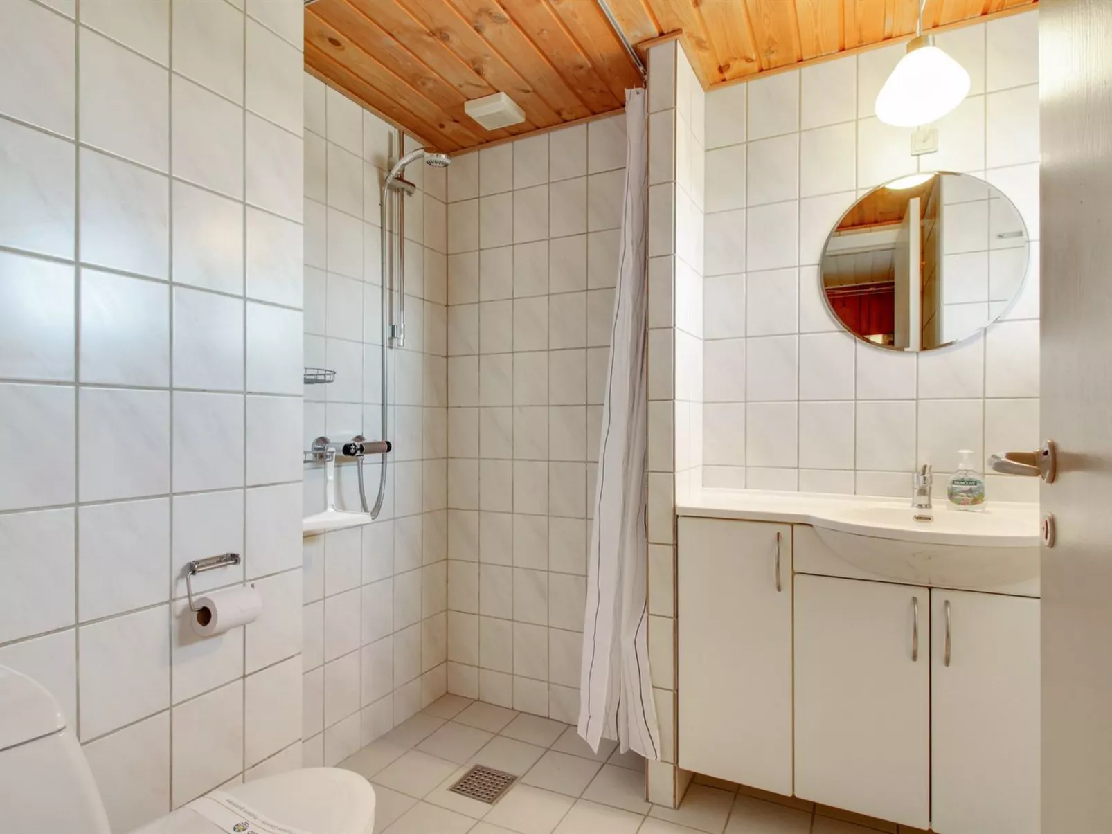 "Monna" -  from the sea - Binnen