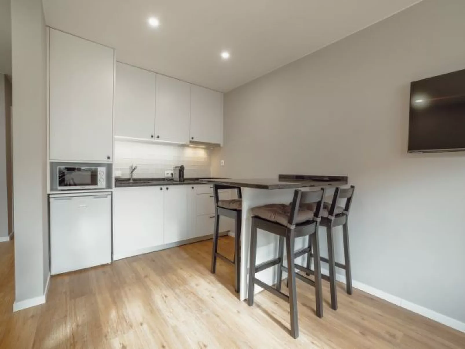 CRYSTAL PALACE GARDEN STYLISH APARTMENT - Binnen