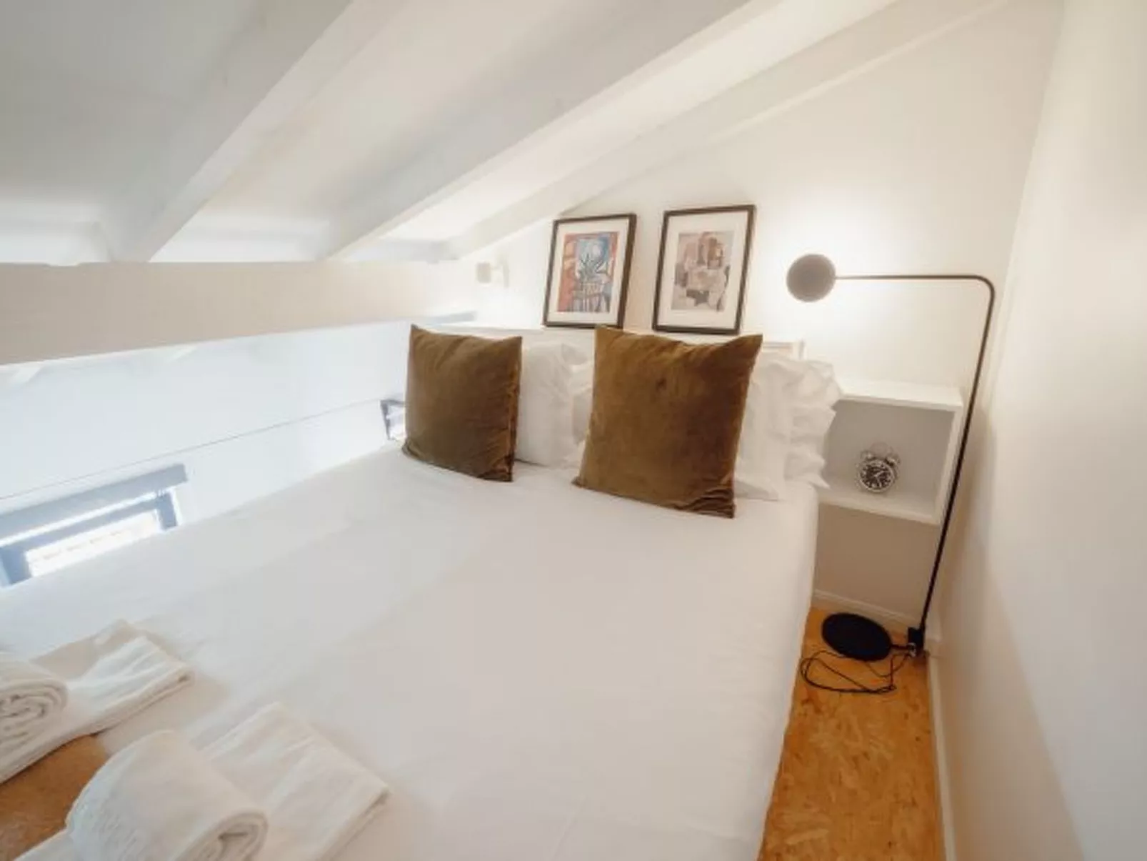 MEZZANINE STYLISH APARTMENT U by VACATIONY - Binnen