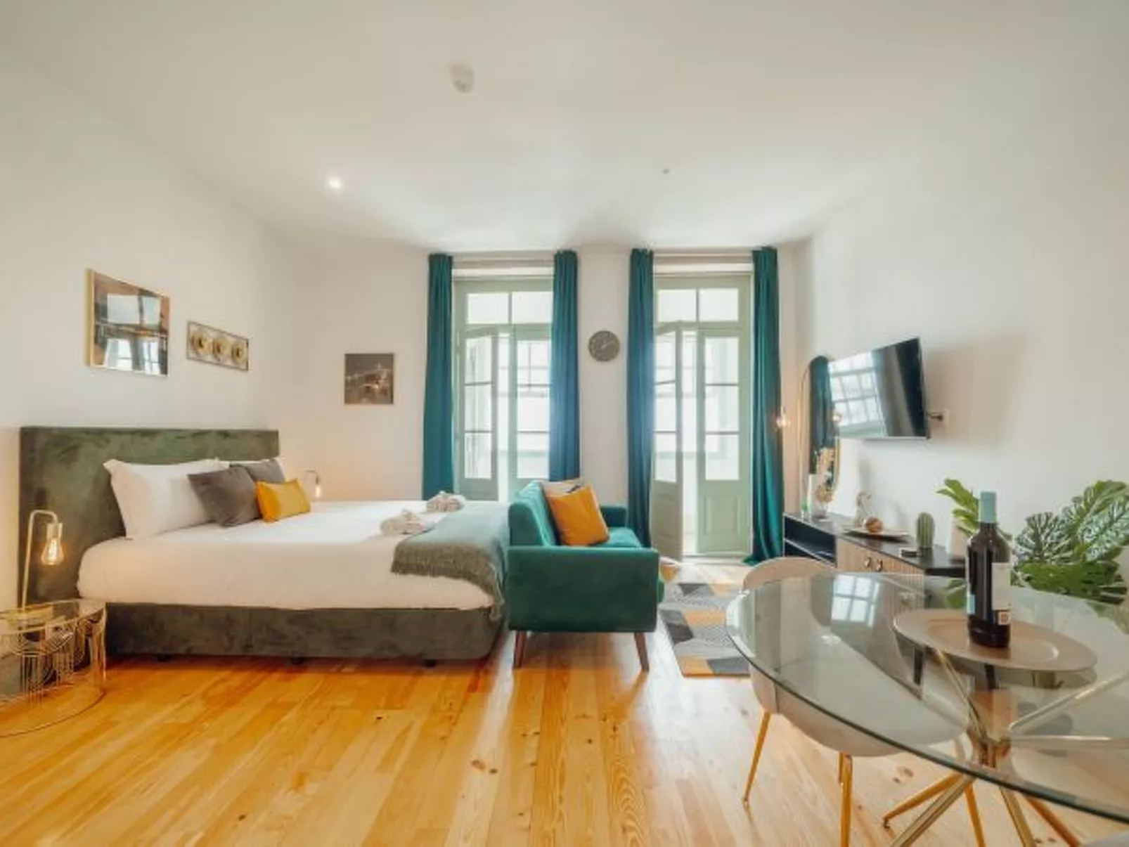 DOWNTOWN SUITE D by VACATIONY - Binnen