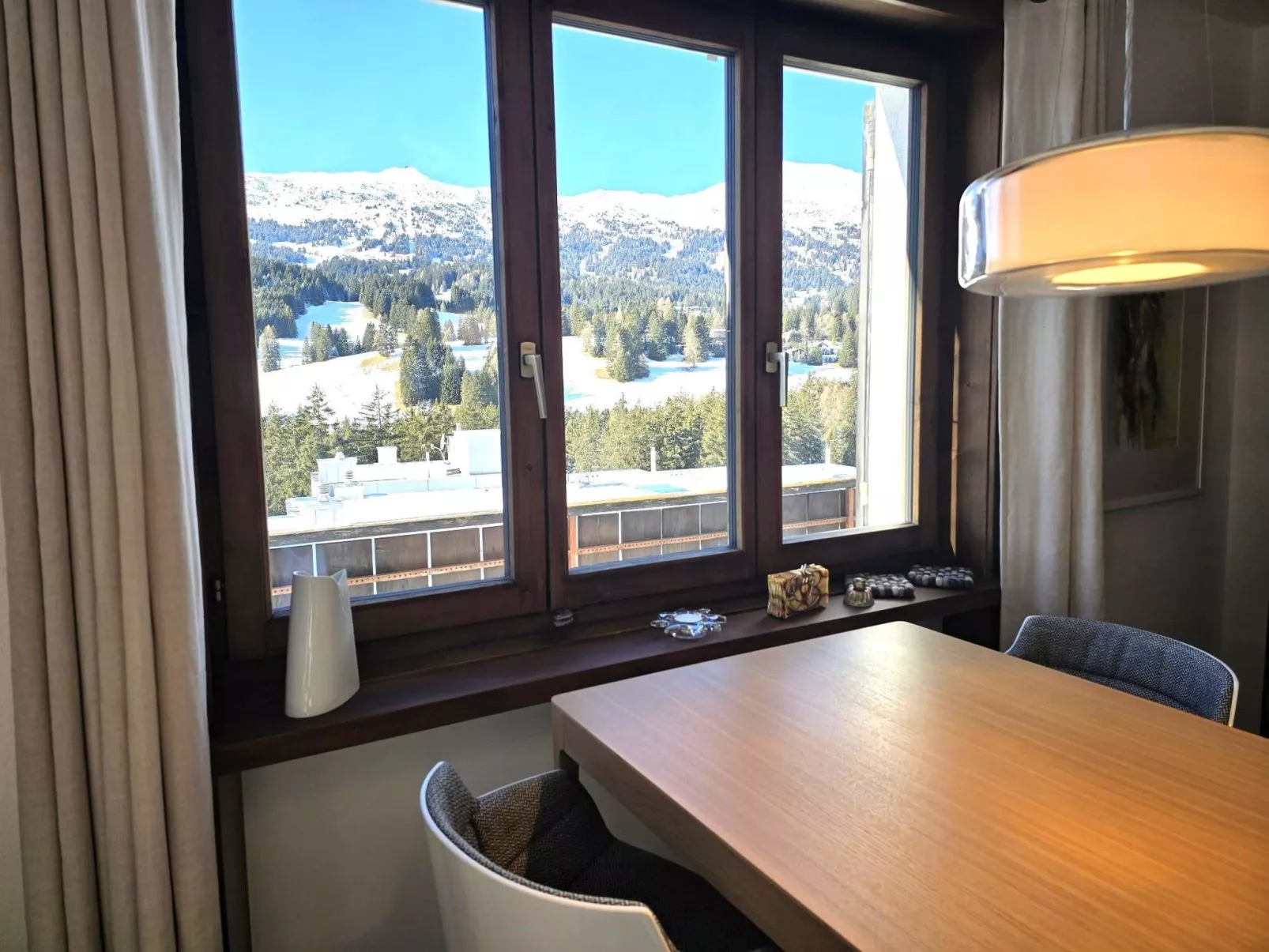 Tgiesa Alva - Binnen