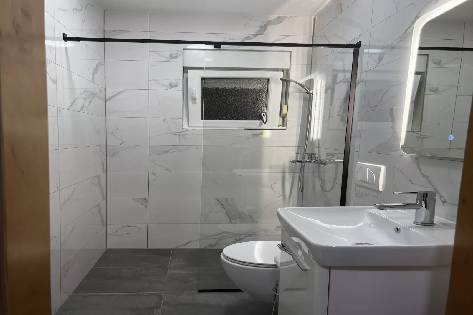 Apartment Lavaran 2 - Badkamer