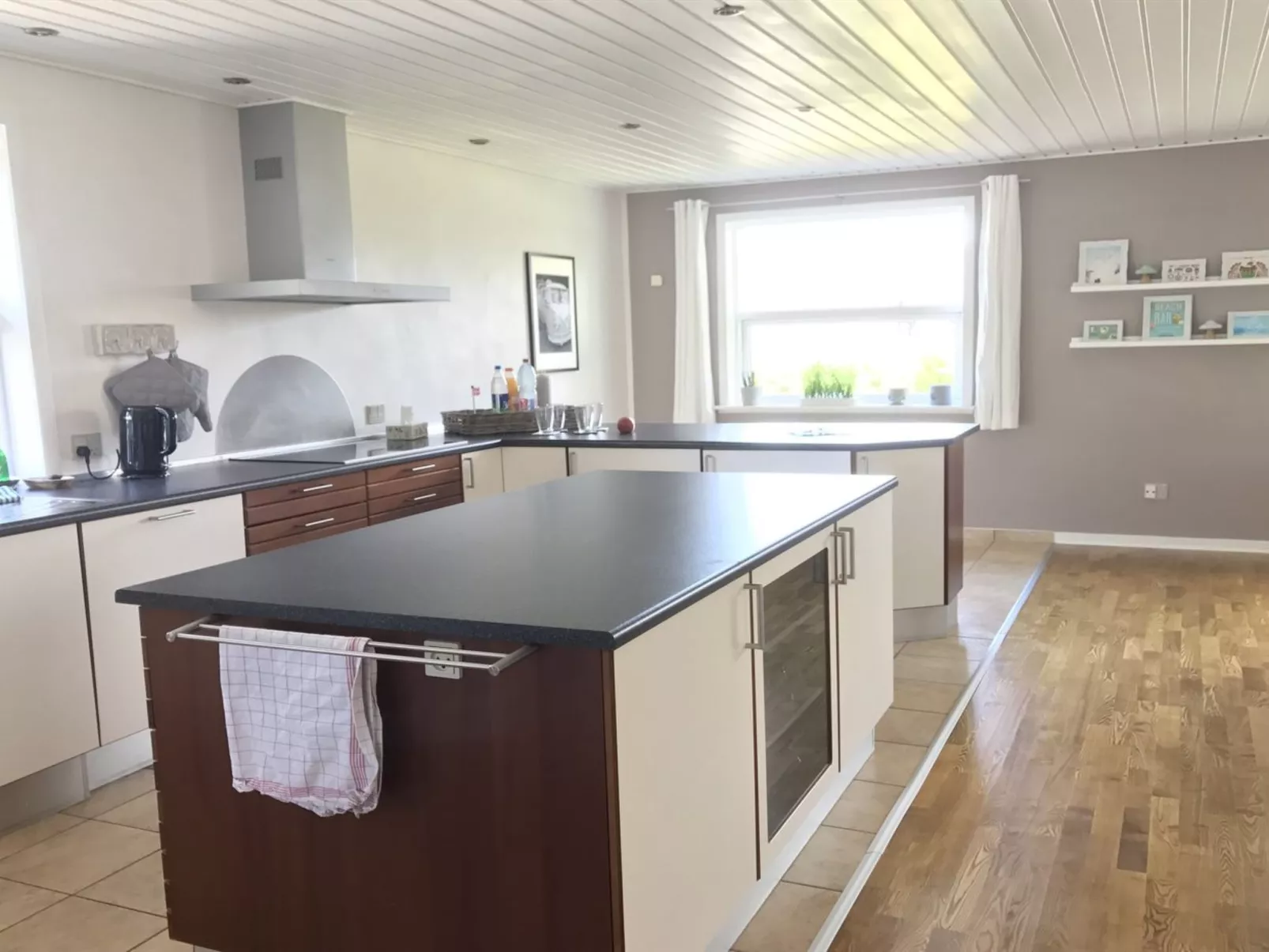 "Sana" - 2.5km from the sea - Binnen