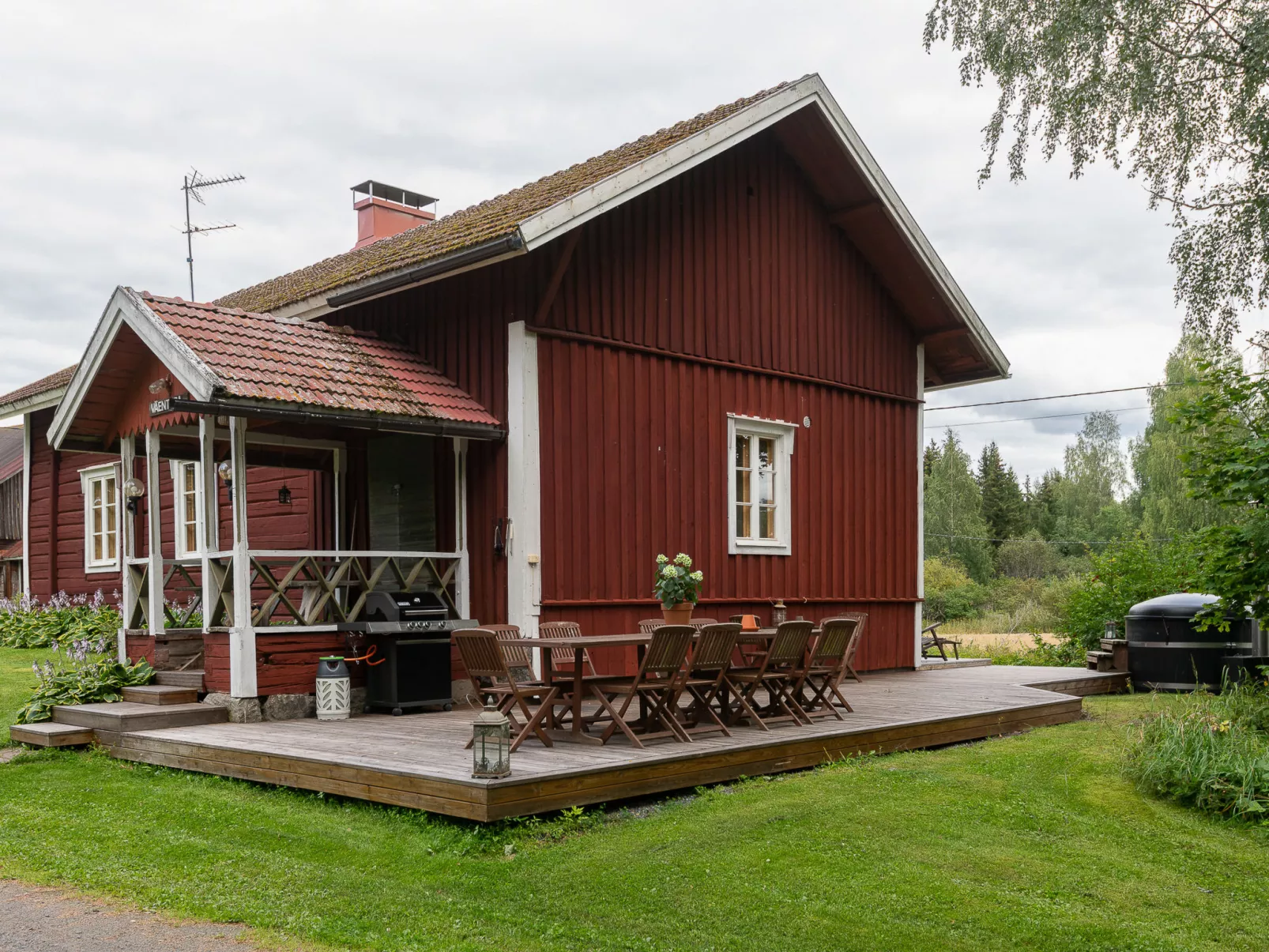 Virtaan väentupa - Binnen