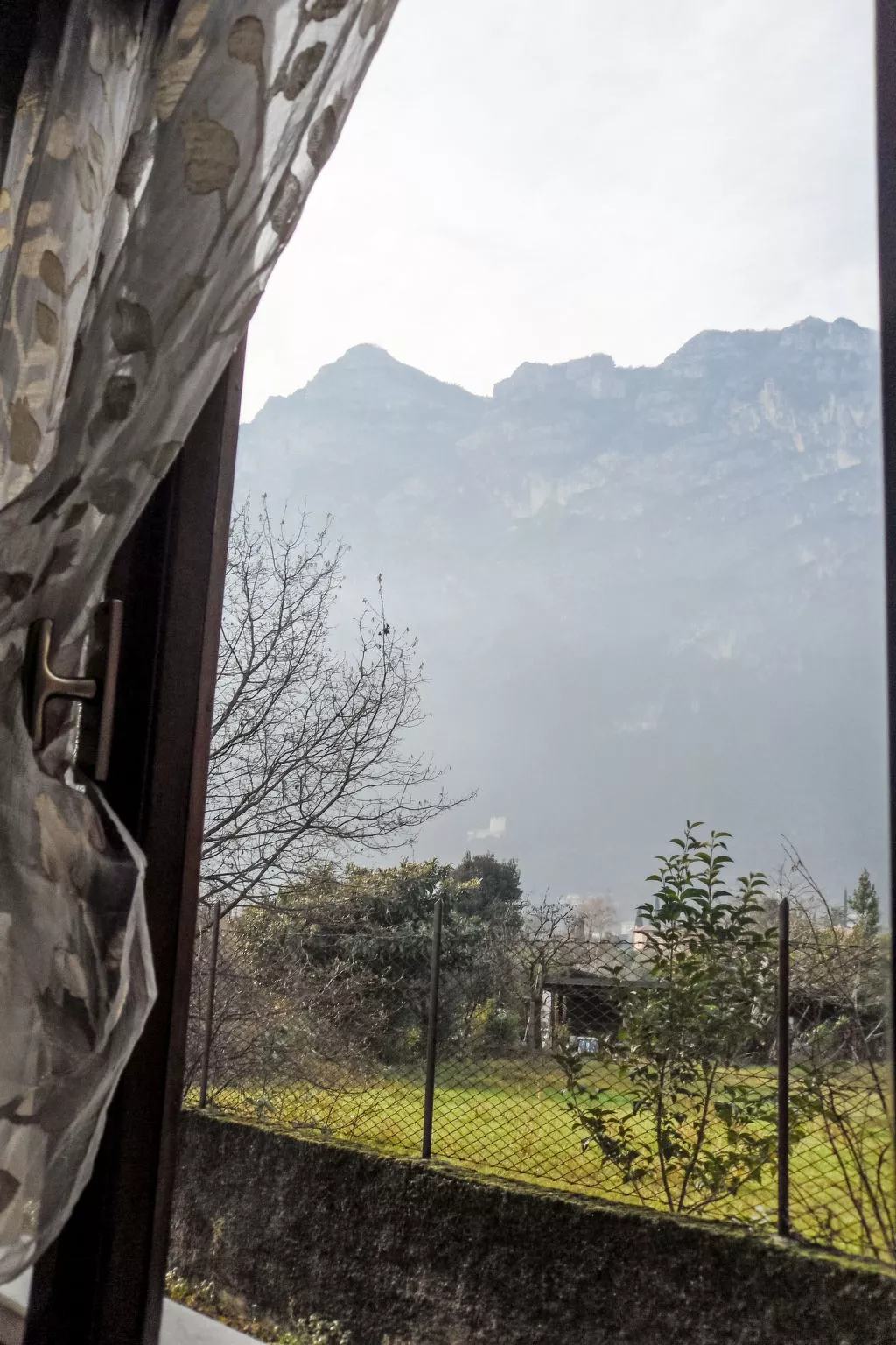 Villa im Grünen in Riva del Garda mit Garten - Buiten