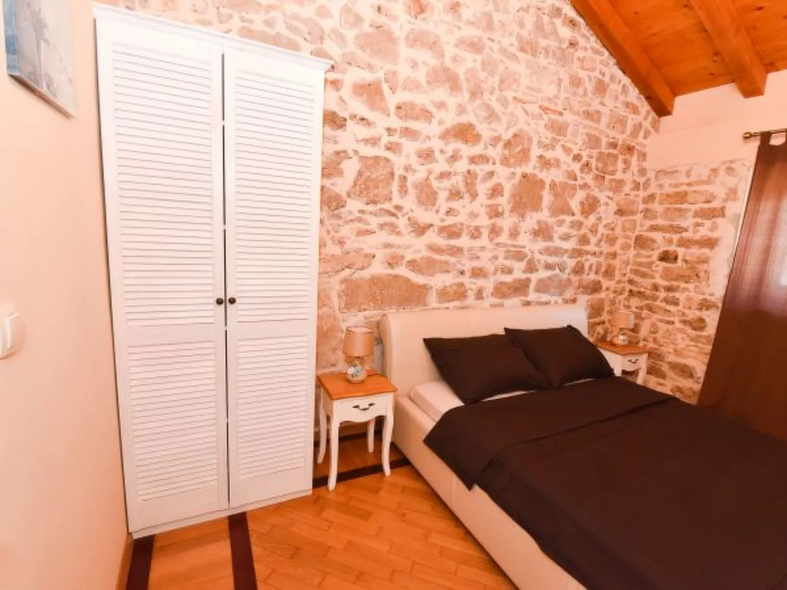 Stone villa Anita with pool - Image-tags.info