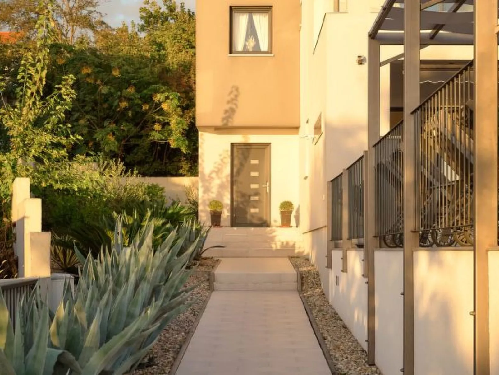 Beautiful Villa Katharina with pool - Buiten