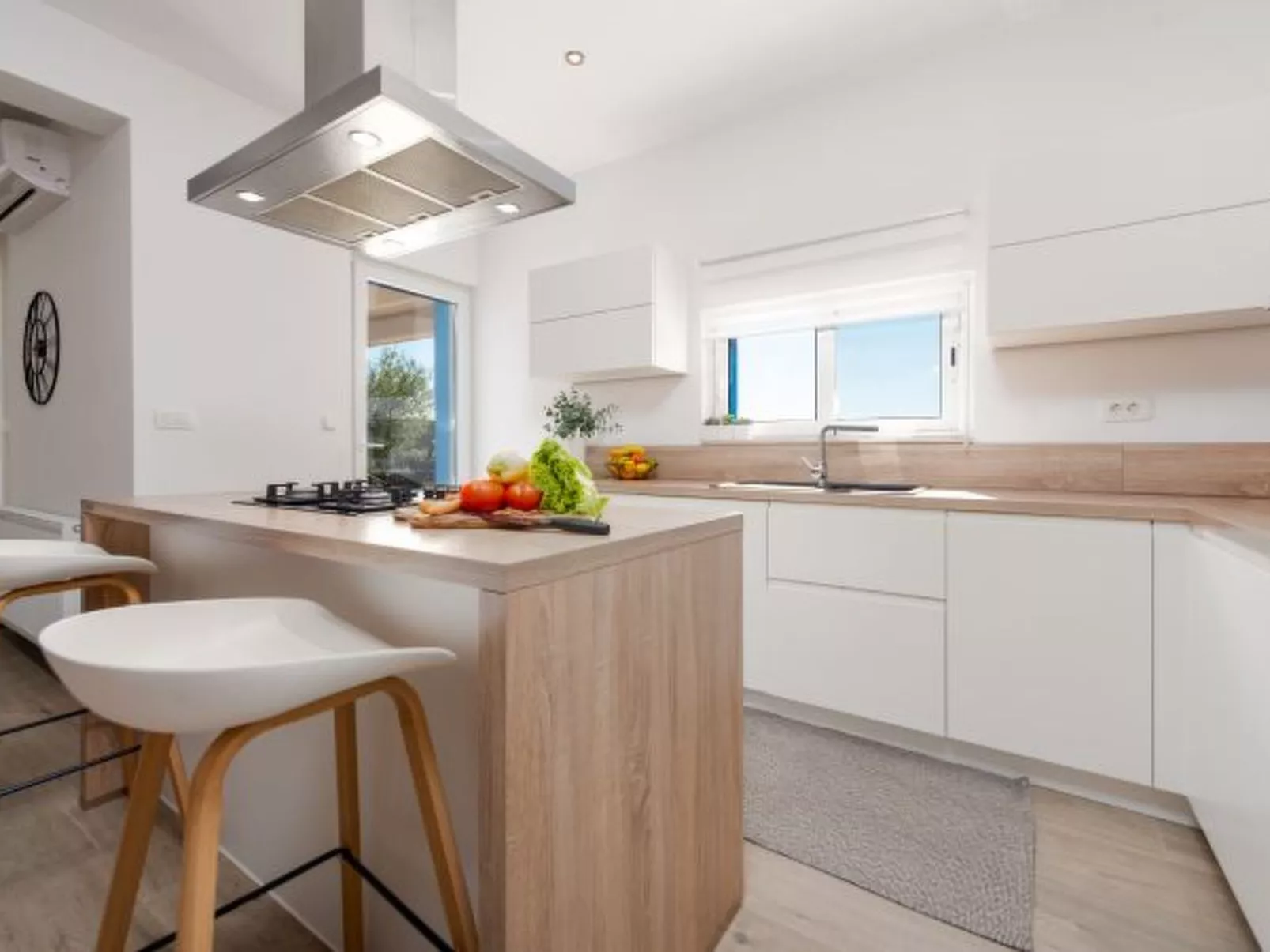 Casa Kamber with pool - Image-tags.info