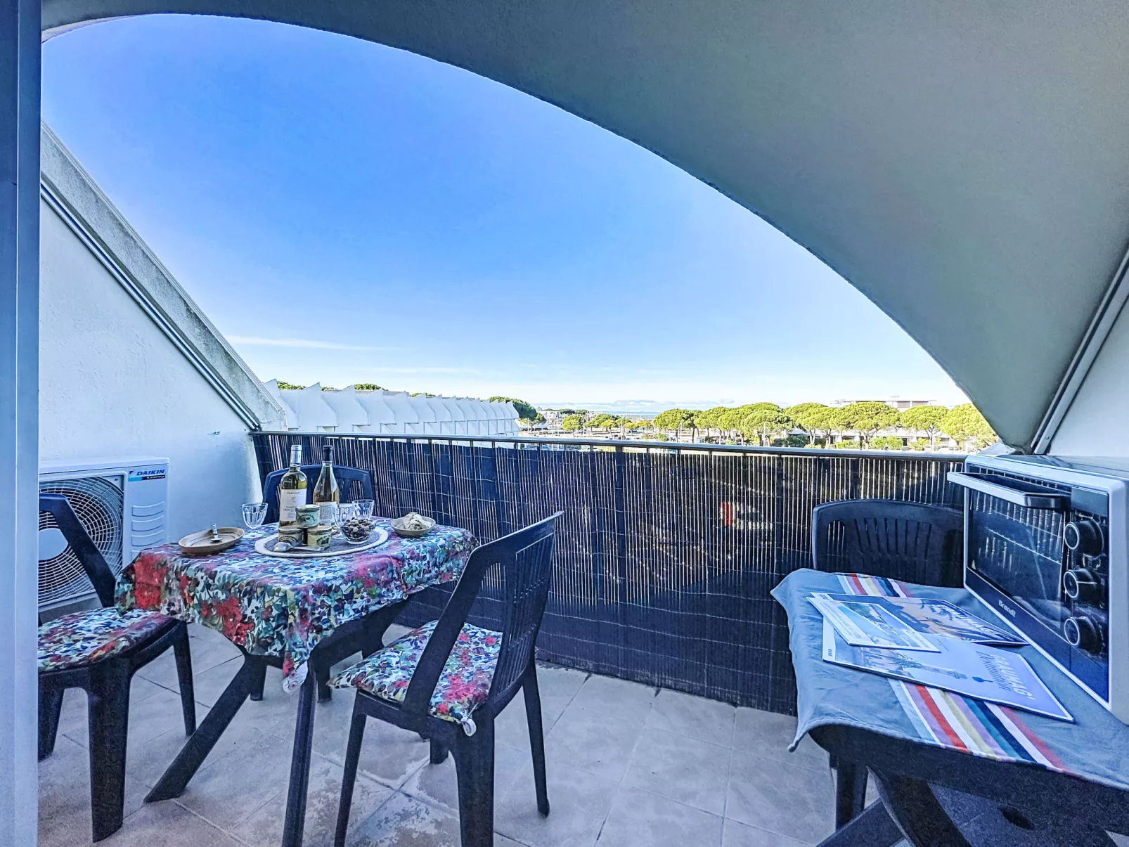 Le Grand Galion - Binnen