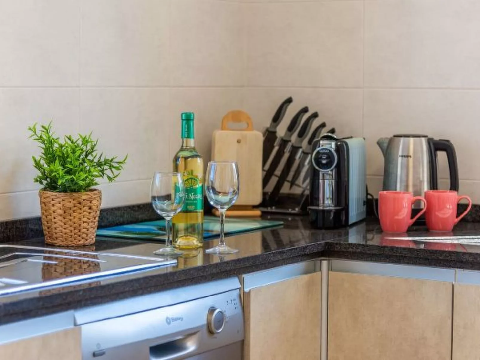 Villa Watsi - PlusHolidays - Image-tags.info