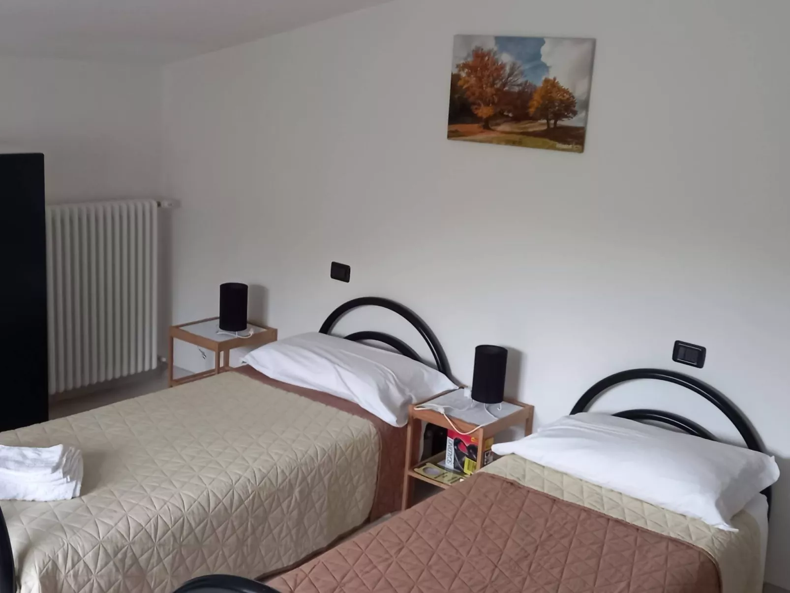 Ferienzimmer in Tolasudolsa Zimmer Frühstück - Binnen