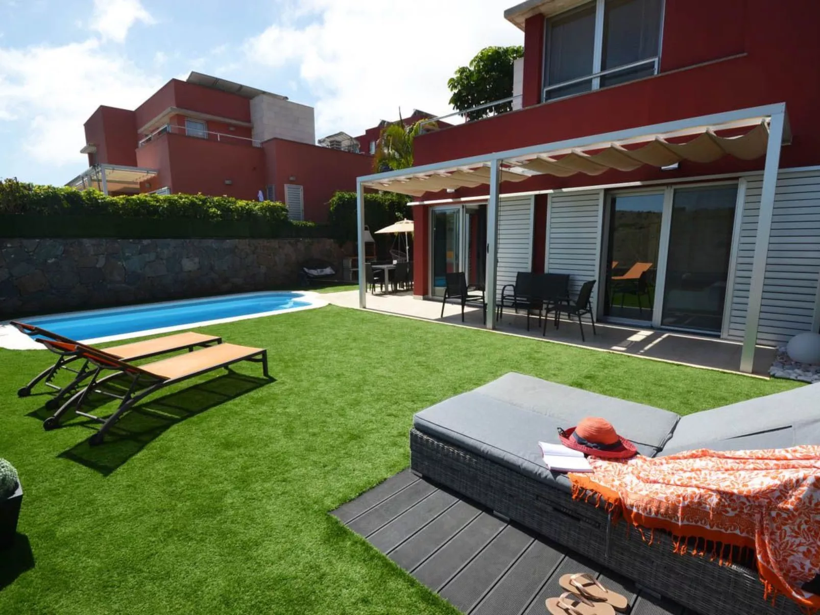 Villa für 4 Personen mit Schwimmbad und balinesi - Binnen