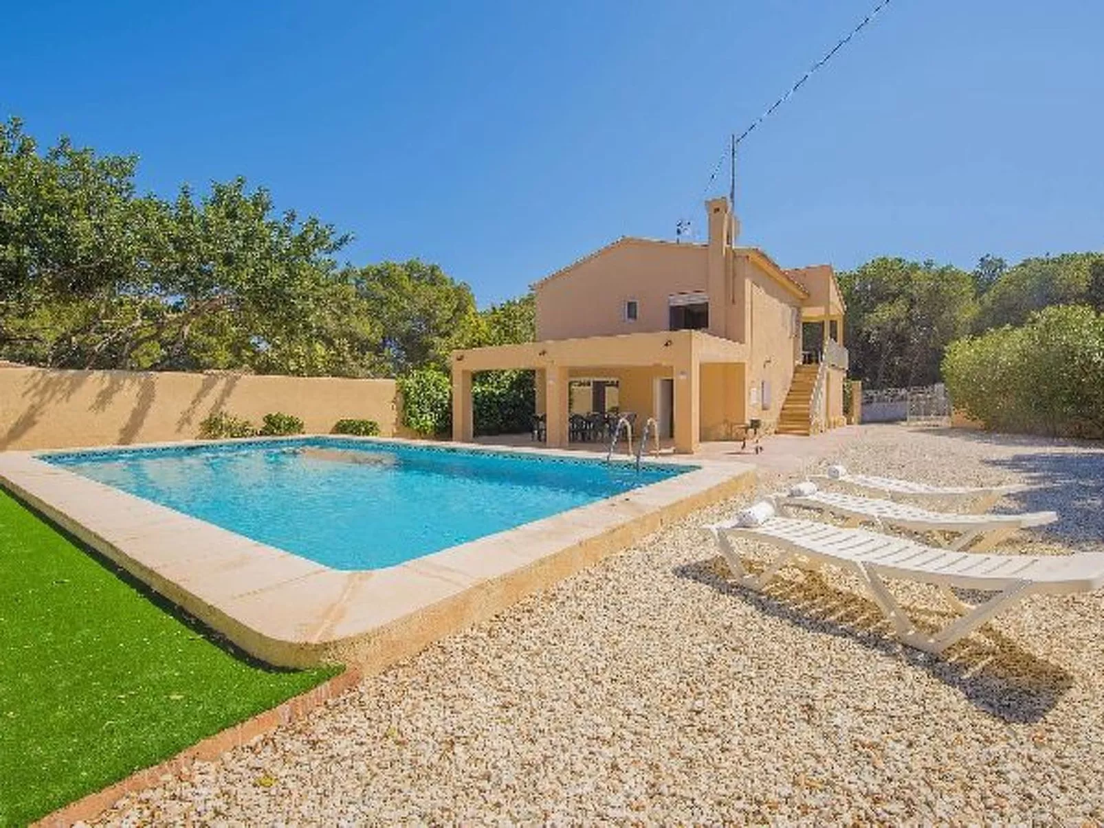 Villa Bernia - PlusHolidays - Image-tags.info