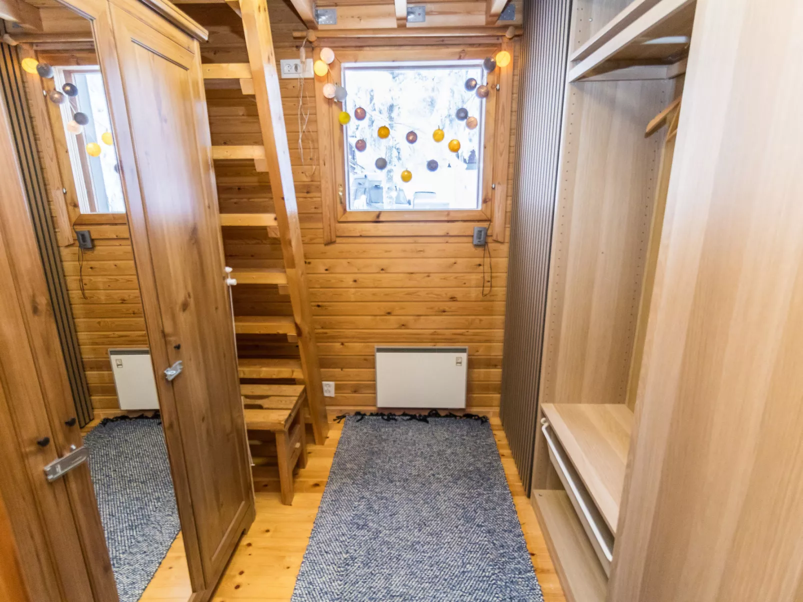 Kelokaltiokylä mökki 58 - Binnen