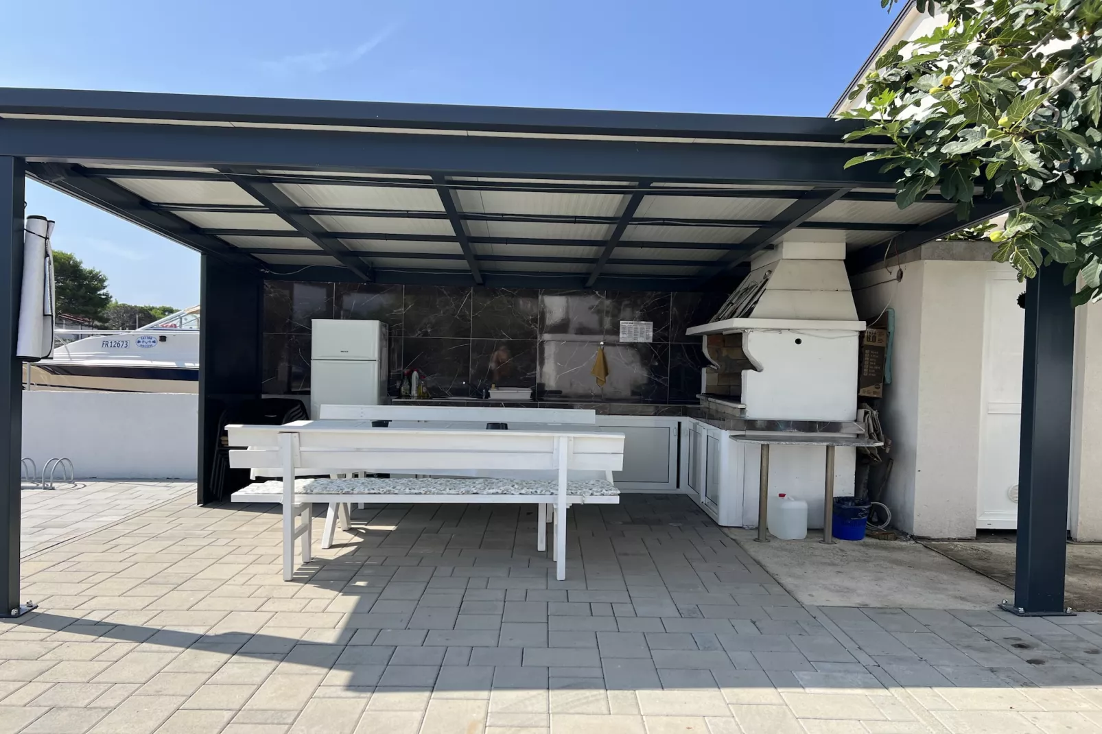 Apartment Lavaran 4 - Terras