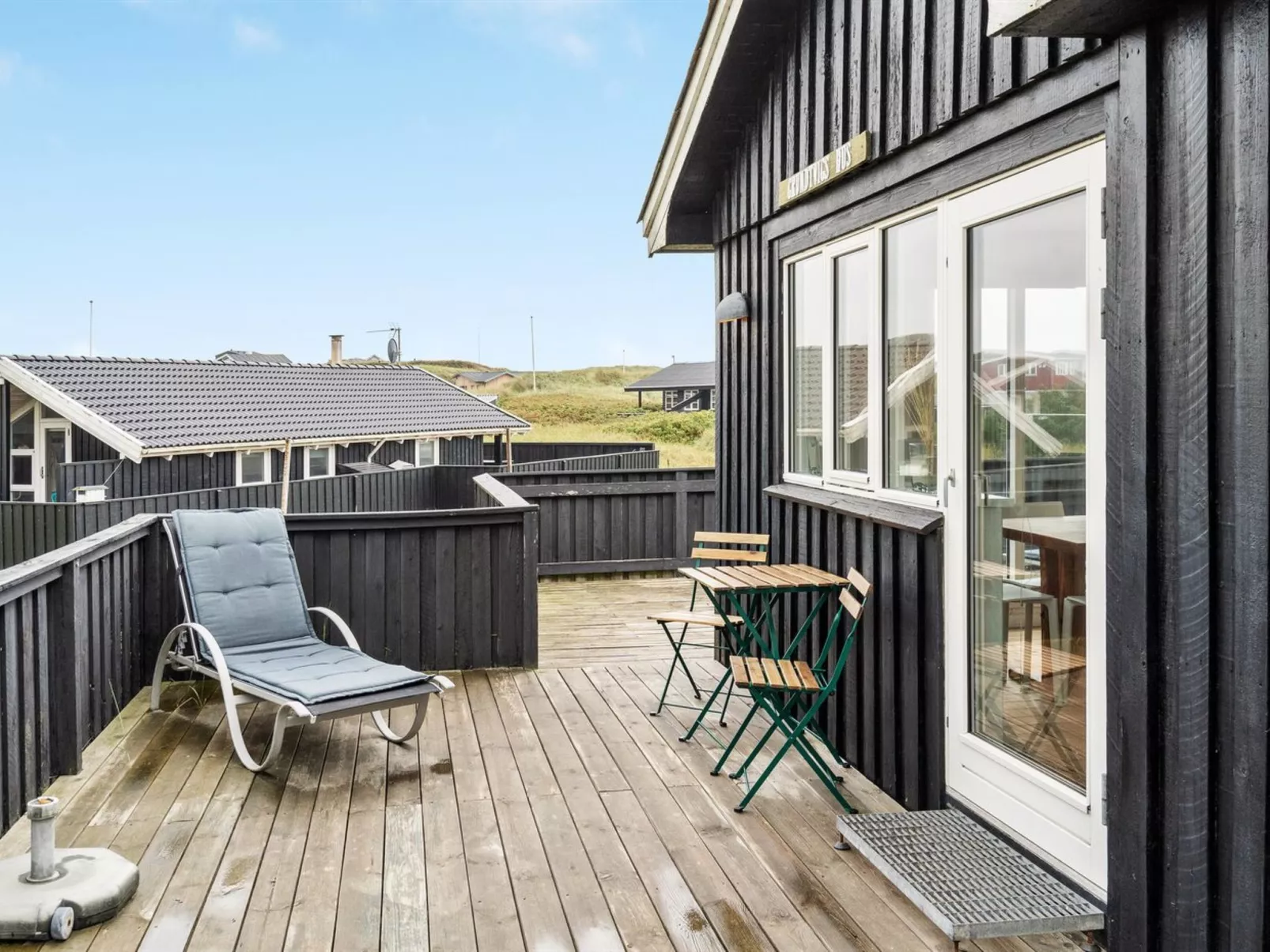 "Helma" - 200m from the sea - Buiten