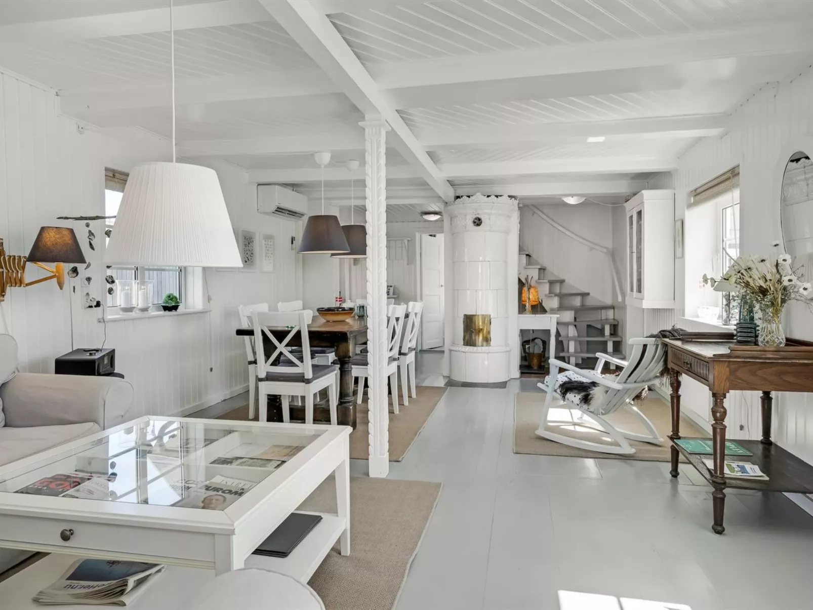 "Uddi" - 150m from the sea - Binnen