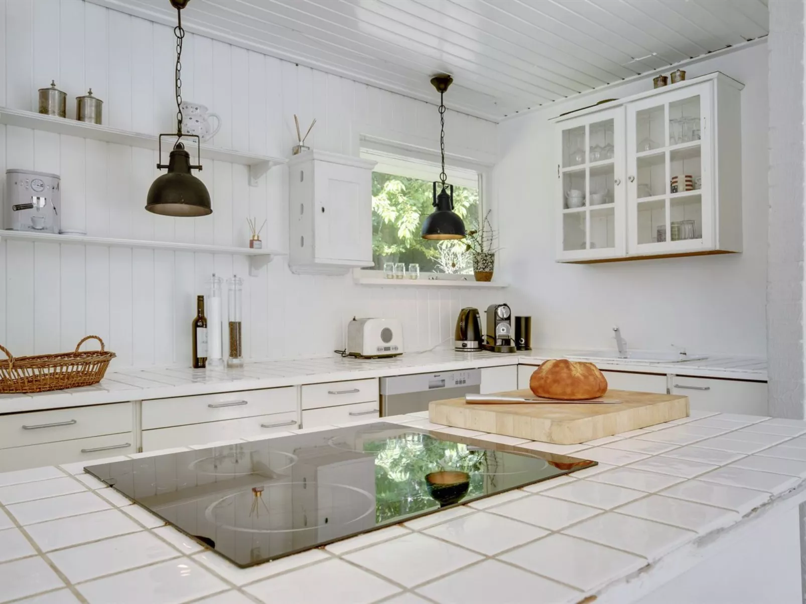 "Kaino" - 700m from the sea - Binnen