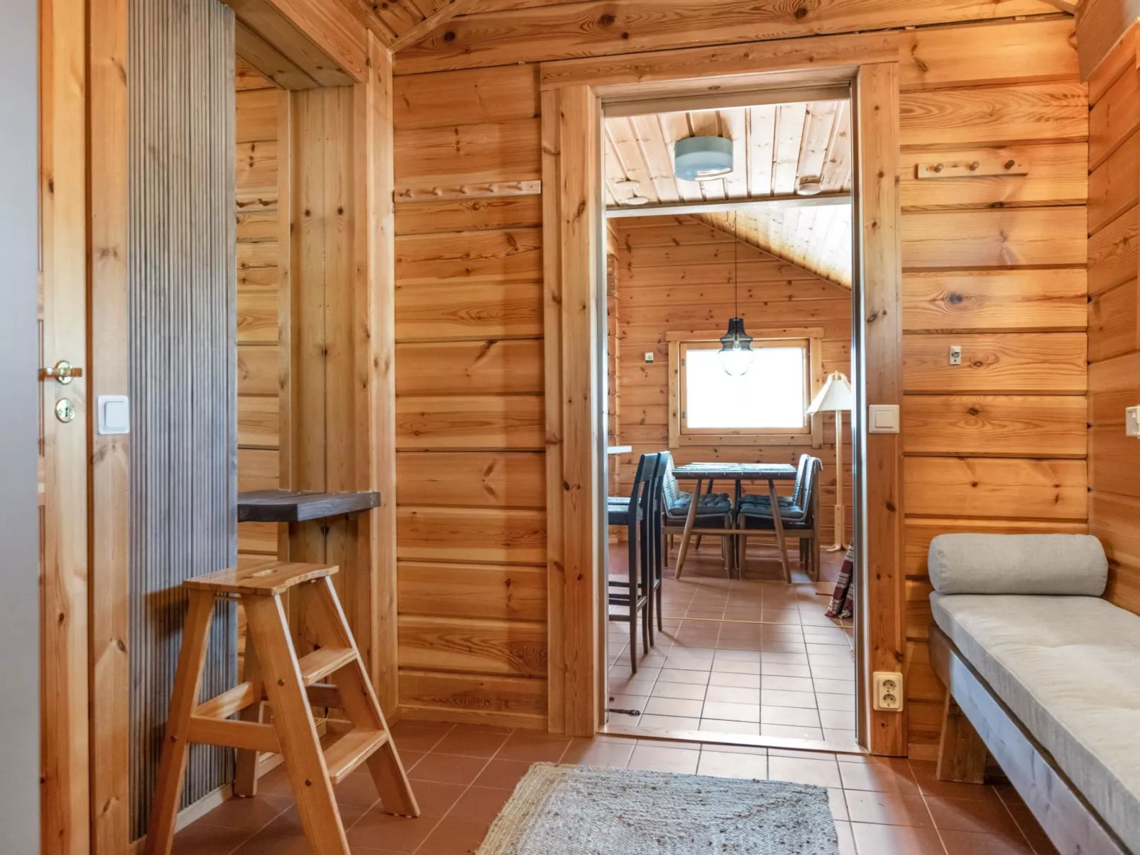 Villa virkeä - Binnen