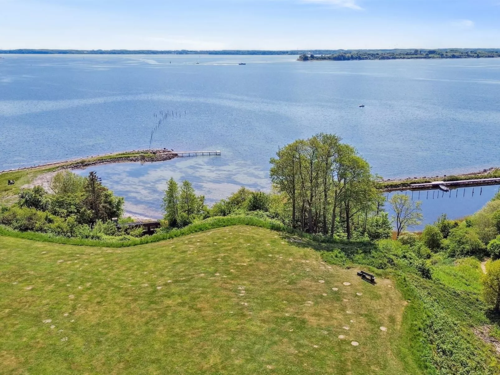 "Erin" - 200m from the sea - Buiten