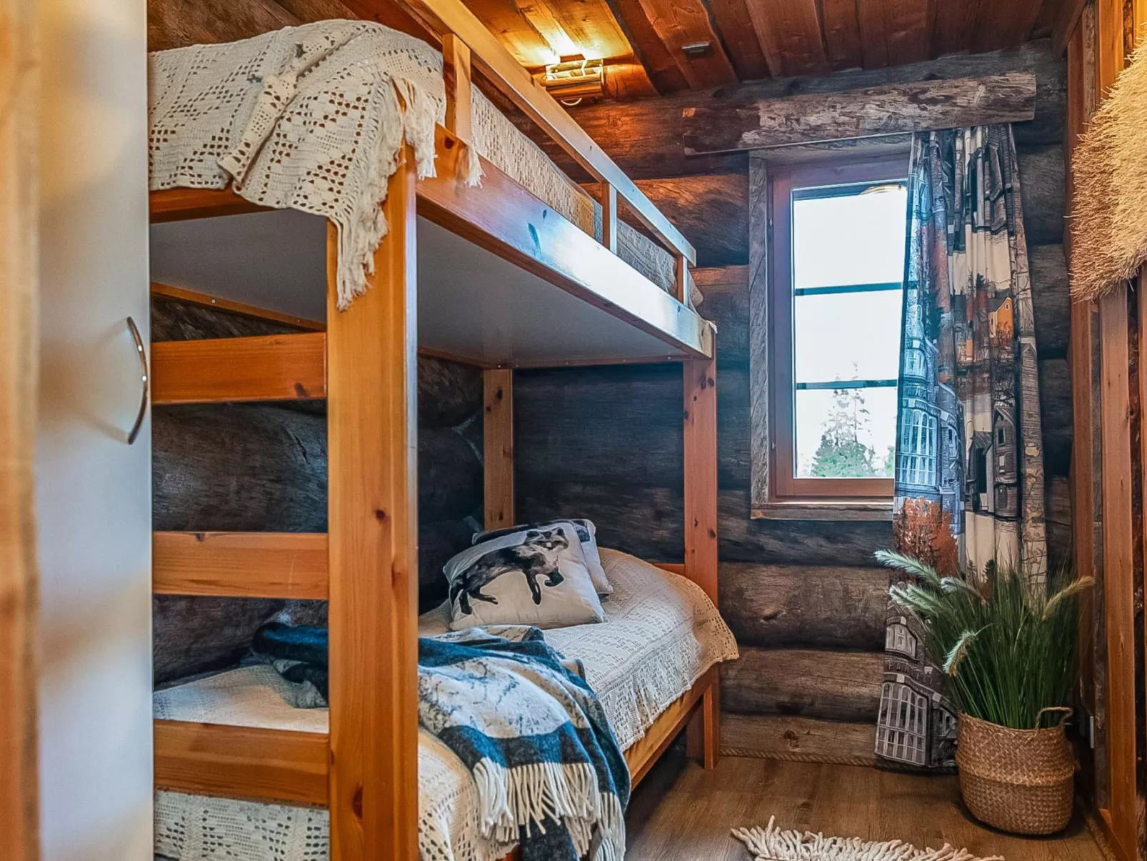 Rukan pilvimaja - Binnen