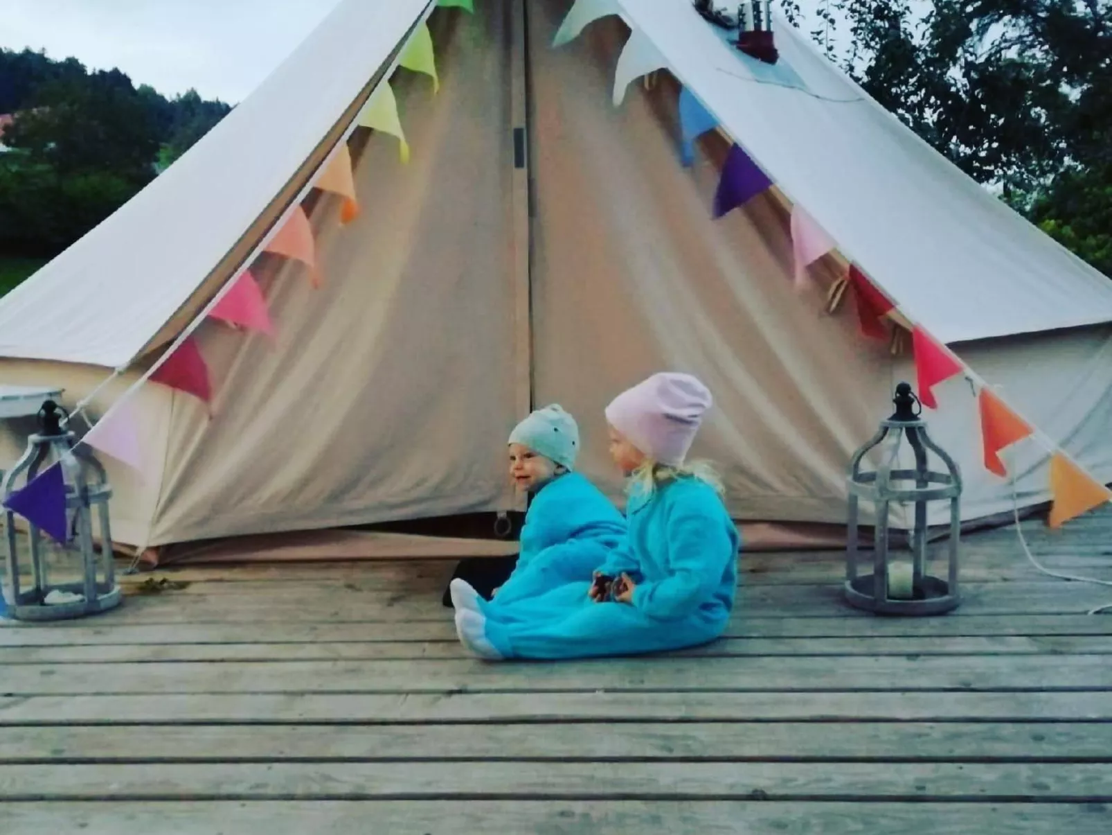 Zeltferien Into the Wäid "Panoramazelt" - Image-tags.info