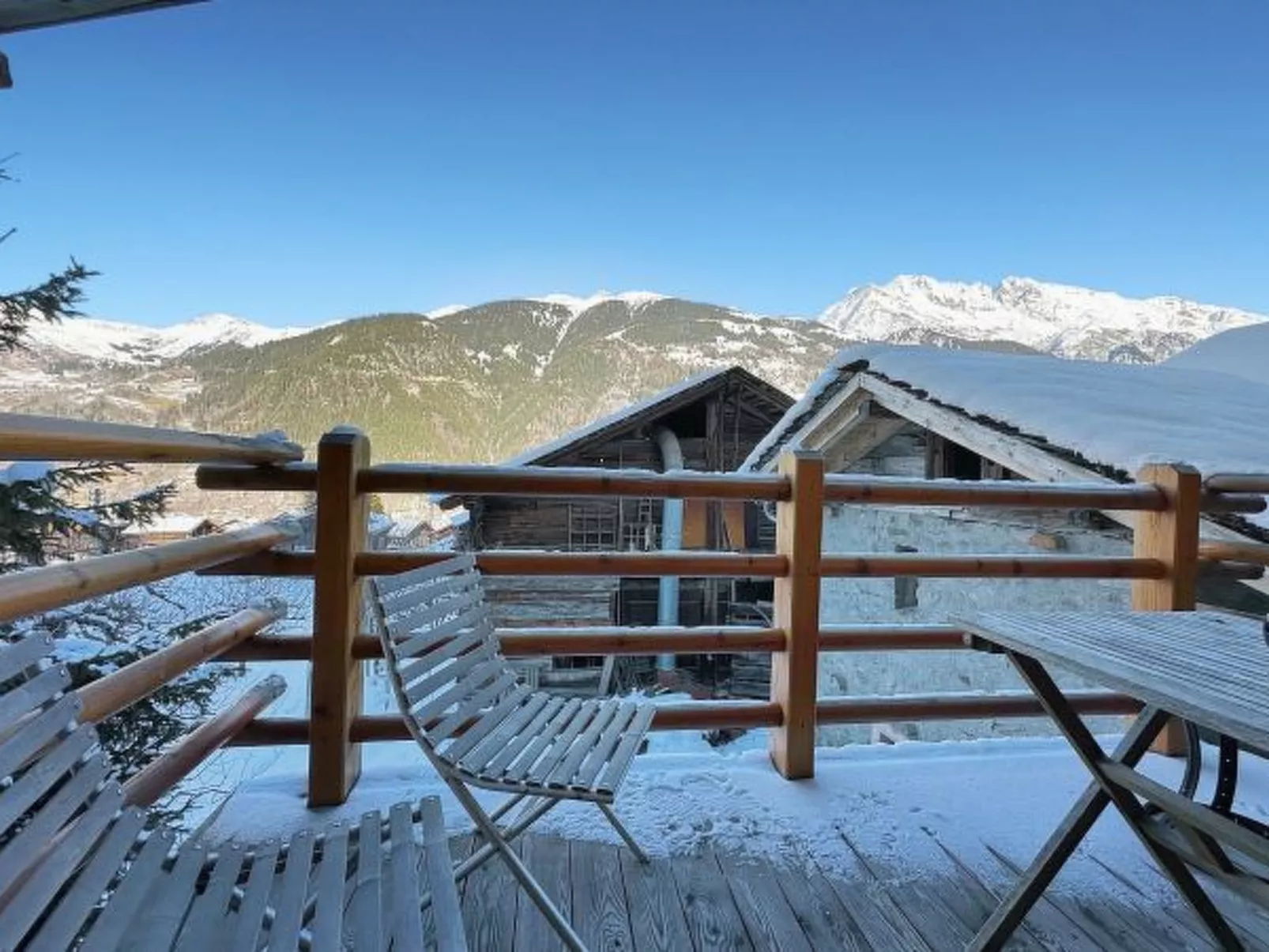 Hakuna Matata- 4 Vallees  Swiss Alps - Buiten