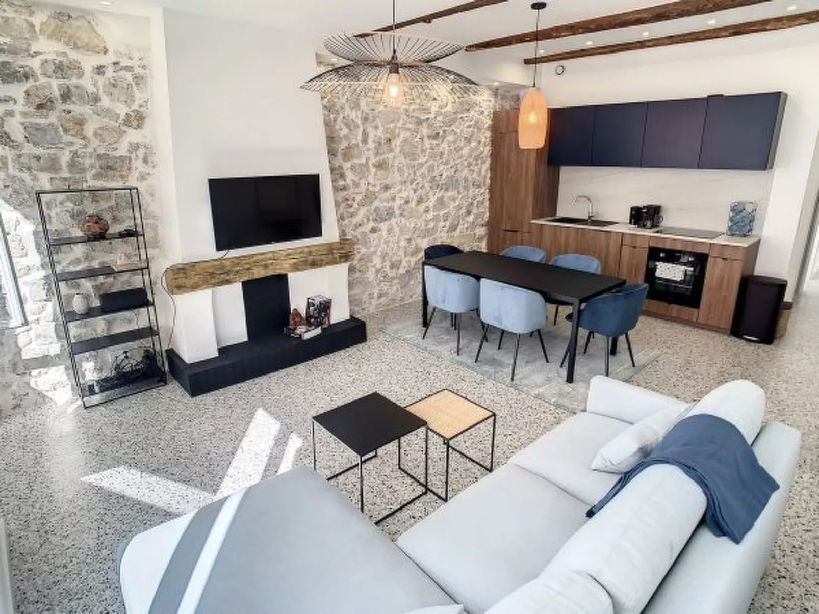 2 bedroom Majestic 1 min from the Croisette 357 - Image-tags.info