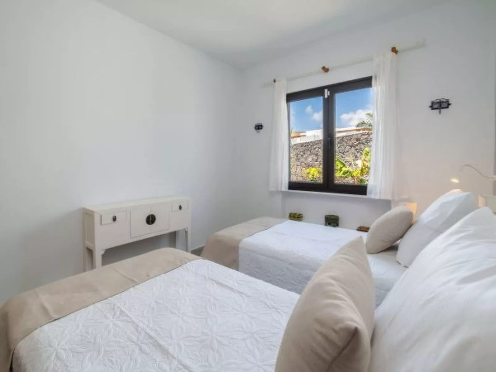 Casa OASIS DEL SOL, prívate villa in Playa Blanca - Image-tags.info