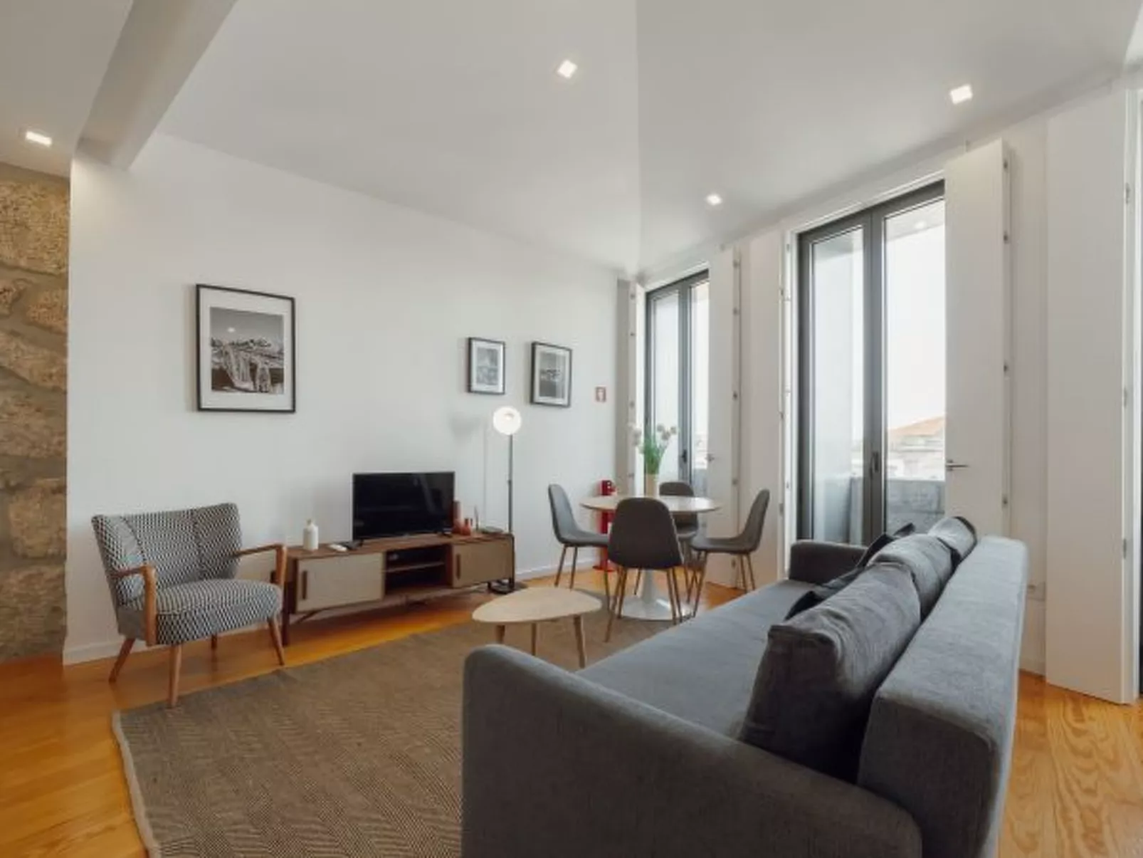 COURTYARD OPORTO DESIGN APARTMENT F - Binnen