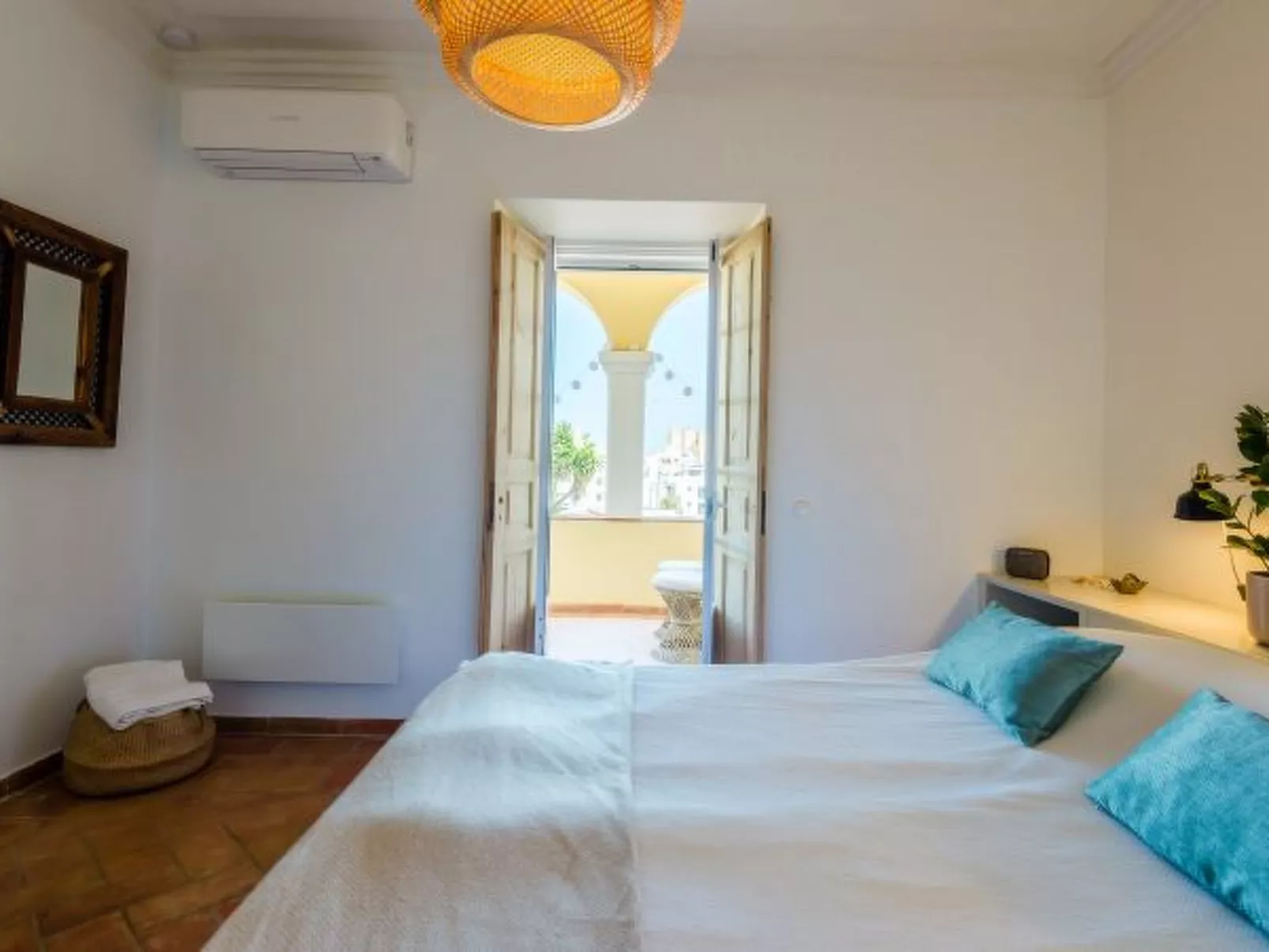 Casa Omlandia with Pool - Lagos Old Town - Binnen