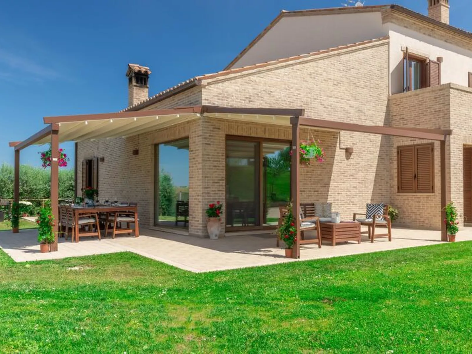 Villa Clair - Buiten