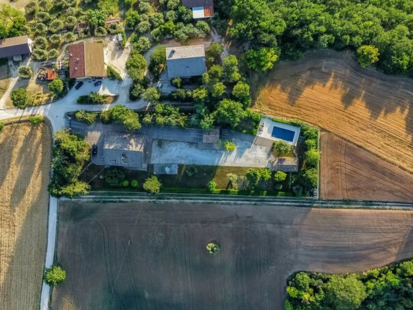 Sunrise Hill Holiday Home - Buiten