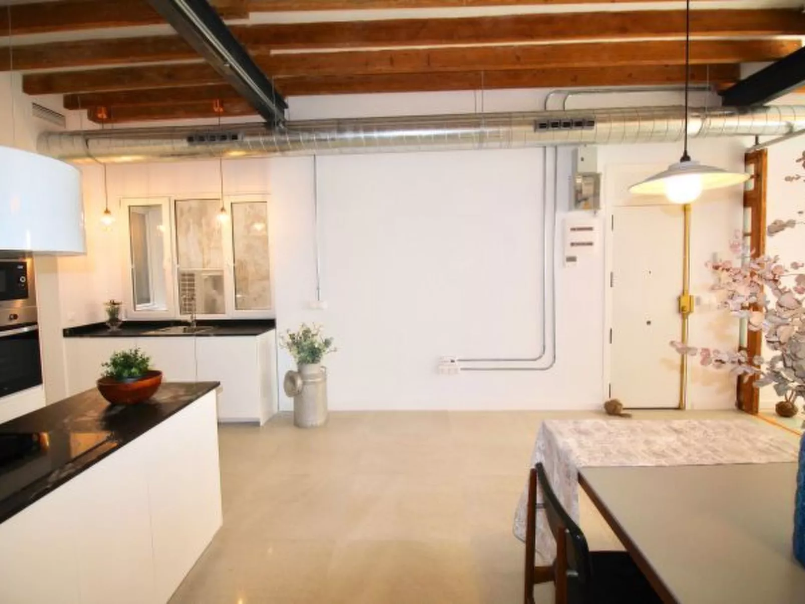 APART. GRANDE Y LUMINOSO EN EL CENTRO DE ALICANTE - Binnen