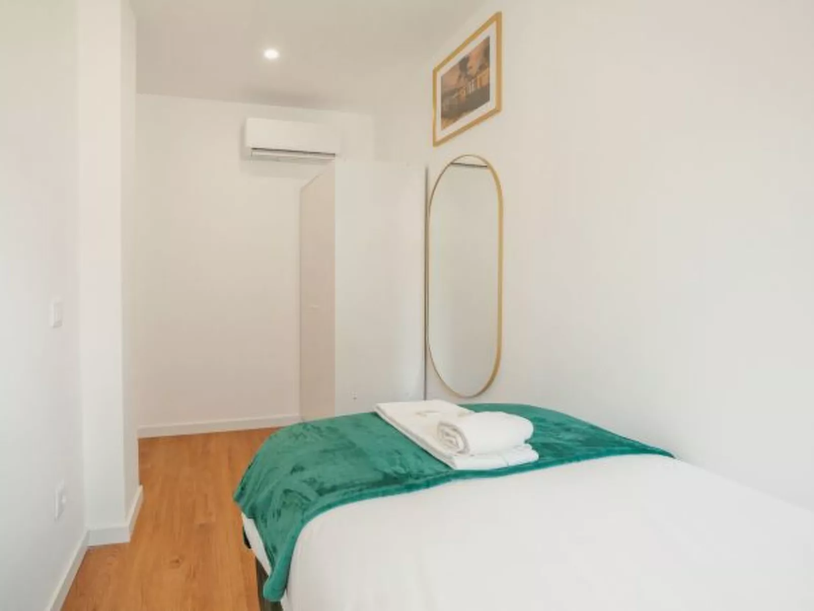 LAPA STYLISH APARTMENT B WITH TERRACE by VACATIONY - Binnen