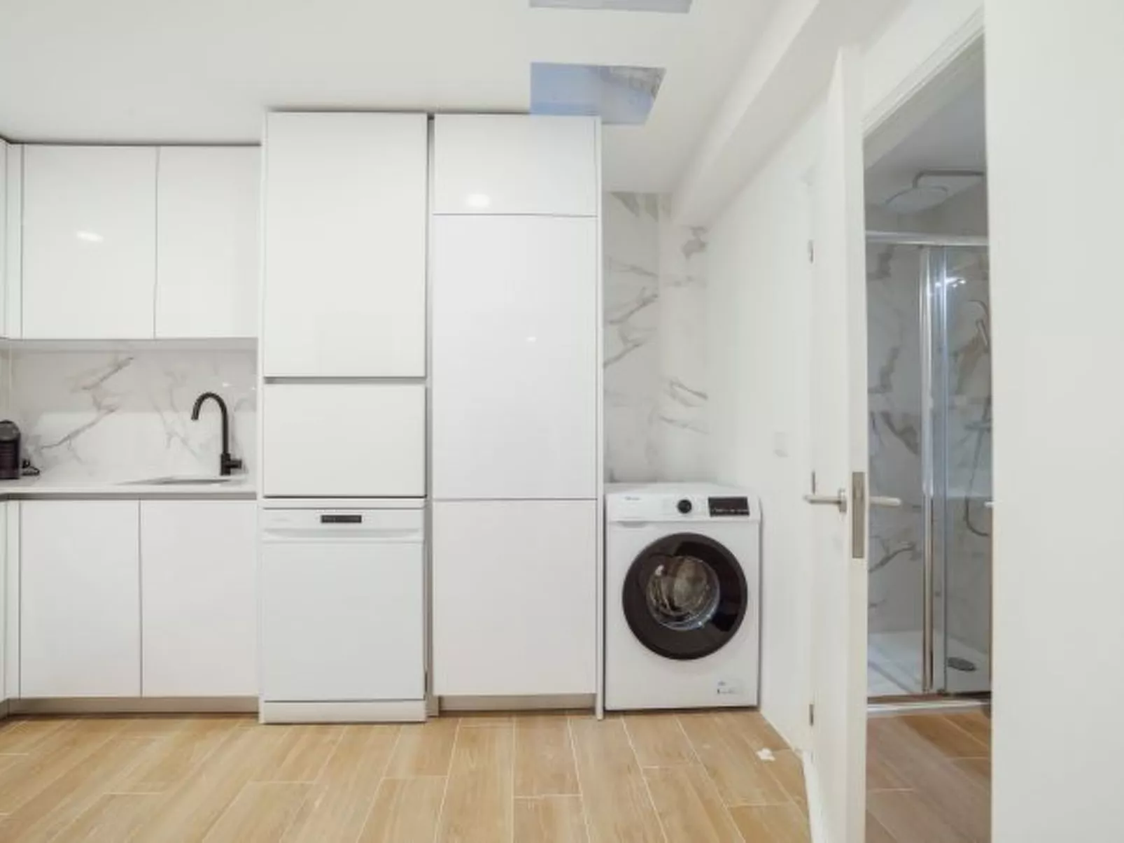 LAPA STYLISH APARTMENT A by VACATIONY - Binnen