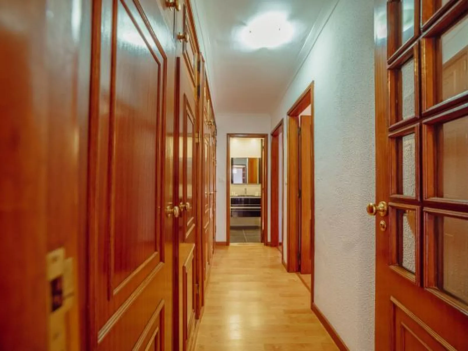 MATOSINHOS SEA SIDE 2BD by VACATIONY - Binnen