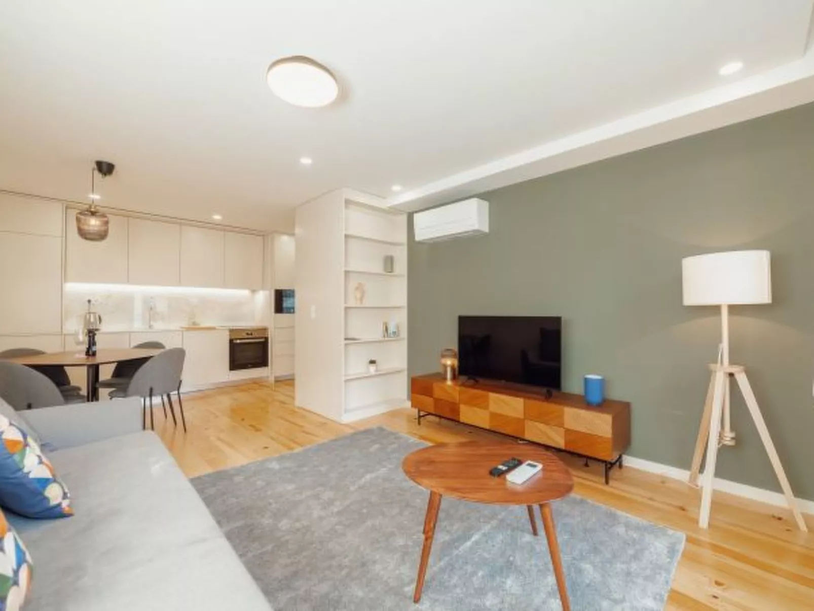 GAIA PREMIUM B APARTMENT by VACATIONY - Binnen