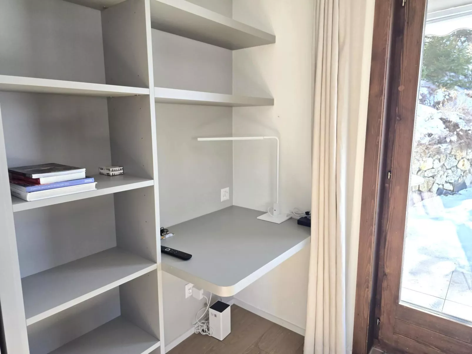 Tgiesa Alva - Binnen