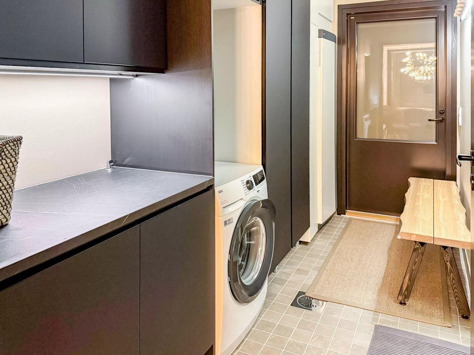 Saanan taika - Binnen