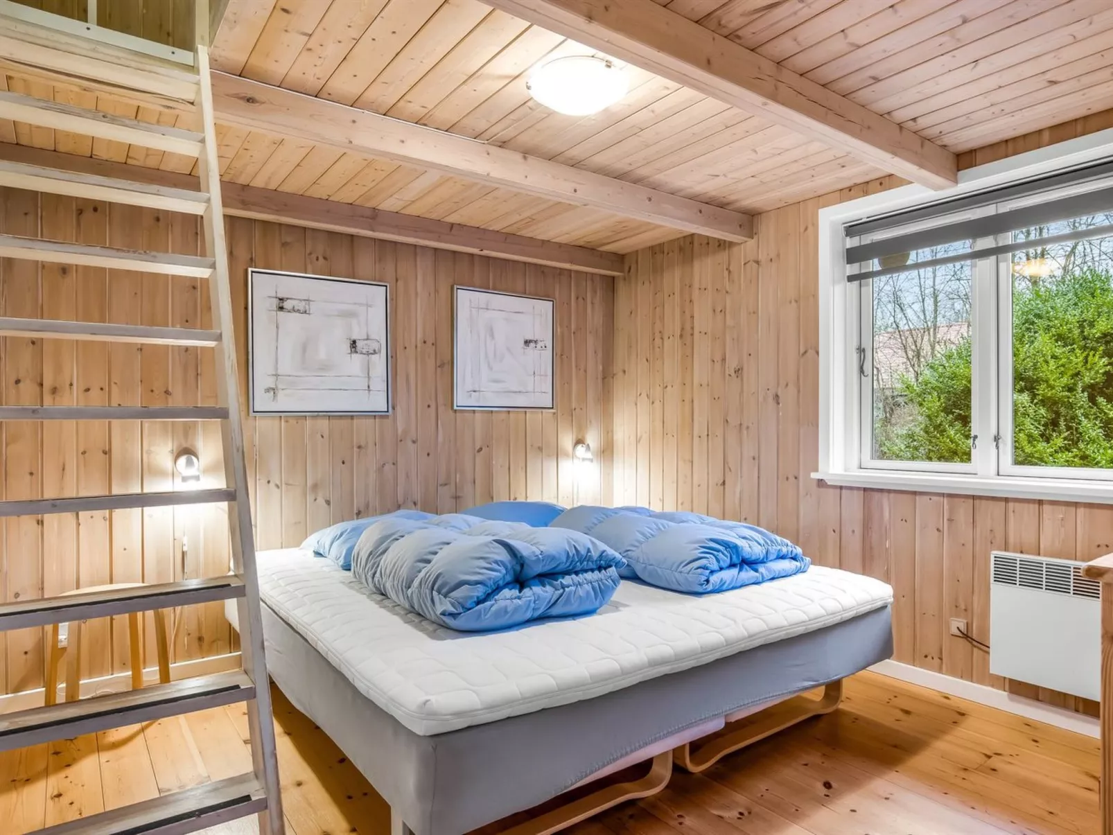 "Heina" - 25km from the sea - Binnen