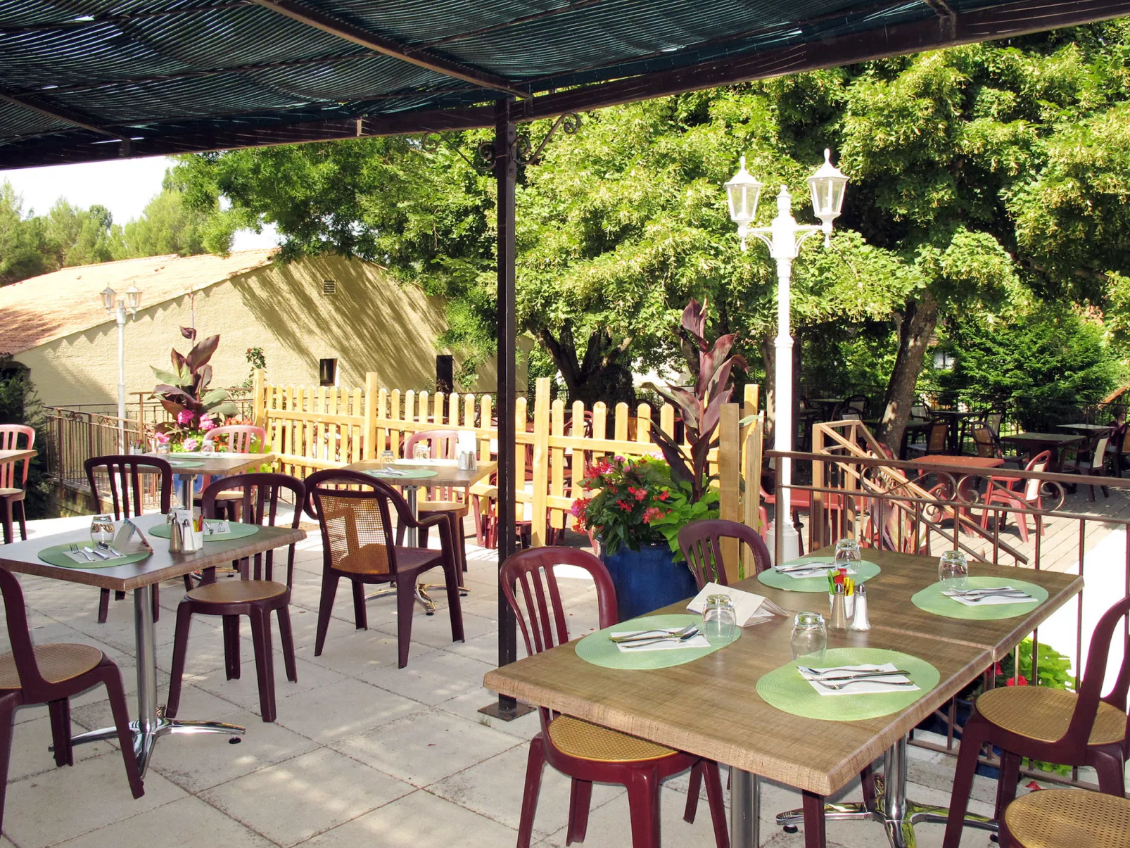 Domaine de Château Laval - Binnen