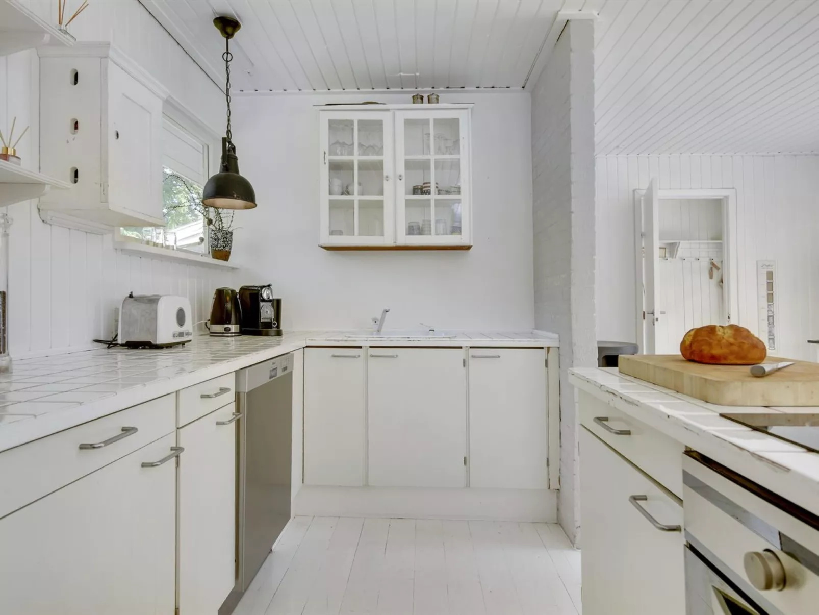 "Kaino" - 700m from the sea - Binnen