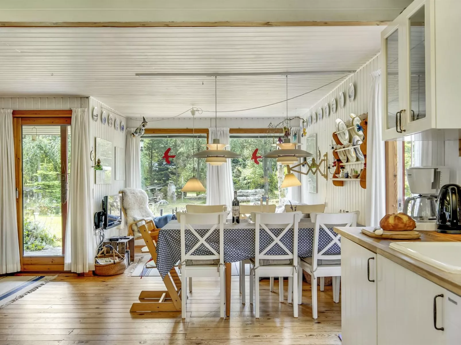 "Naili" - 750m from the sea - Binnen